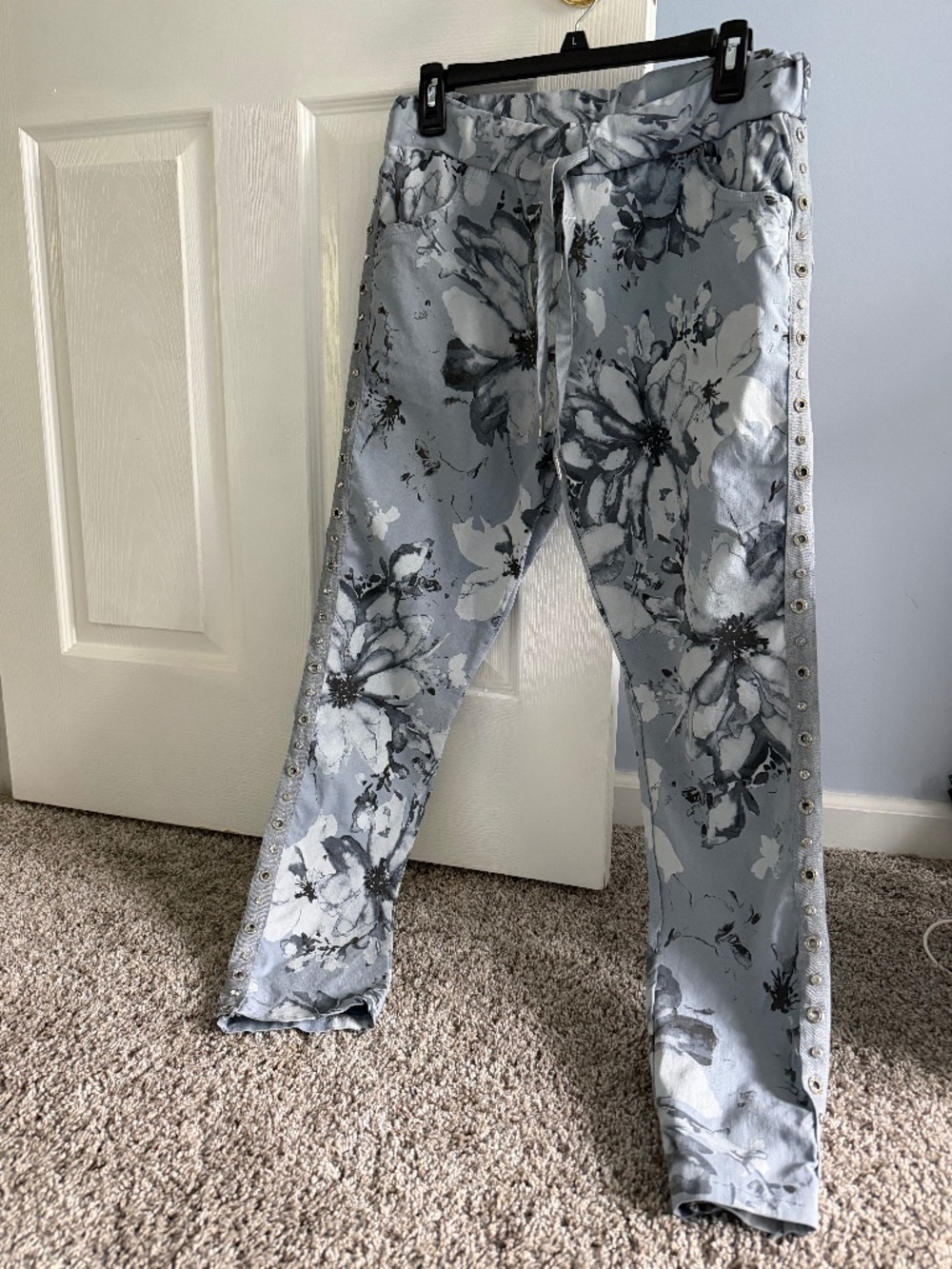 Gorgeous Made in Italy Women’s Pants